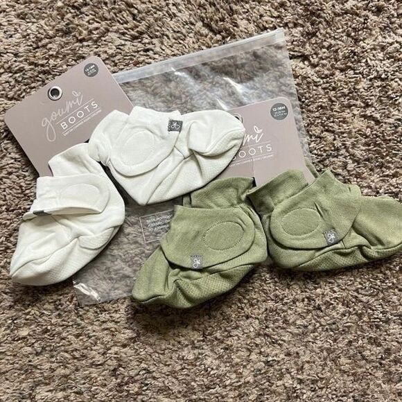 NEW Goumi Kids Baby Boots Set Cloud Artichoke SZ 12-18mo White Green Bamboo - Picture 1 of 2